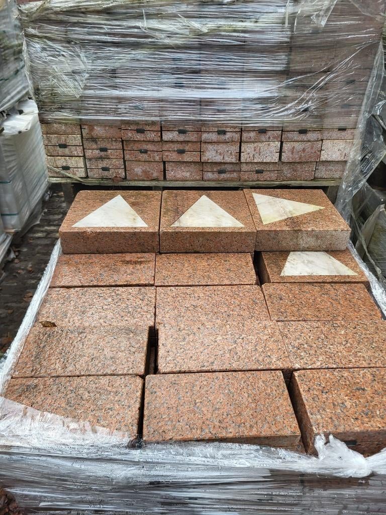 Graniettegel 15x15x8 / 15x30x8cm / 15x45x8cm rood banenverb, Tuin en Terras, Tegels en Klinkers, Ophalen, Gebruikt, Terrastegels