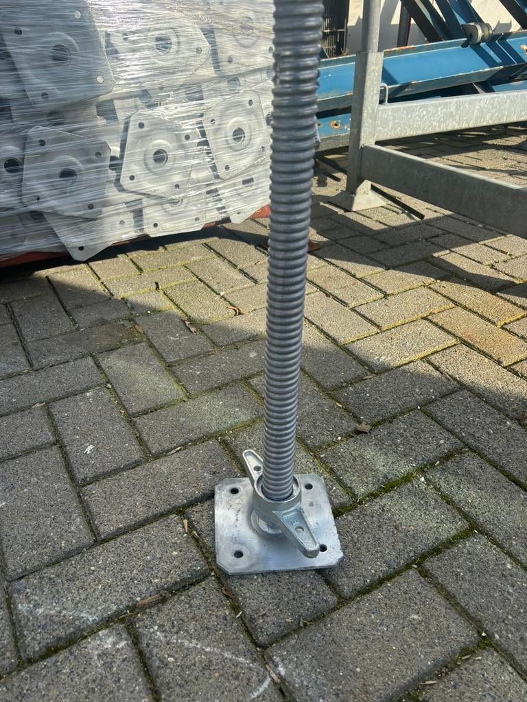 Voetspindel - schroefspindel - steigerpoot - NIEUW 60 / 80cm, Doe-het-zelf en Verbouw, Steigers, Ophalen, Nieuw, Overige typen