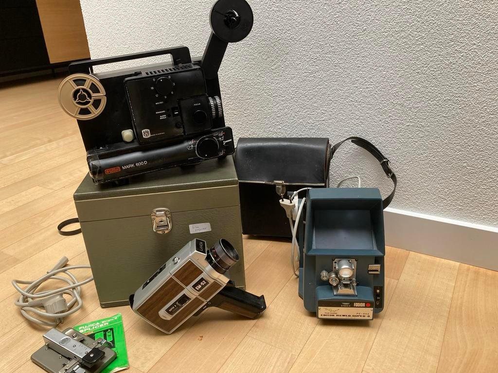 Super 8 Projector met Accessoires, Ophalen, Gebruikt