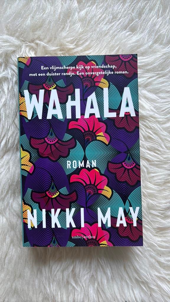 Nikki May - Wahala, Boeken, Literatuur, Zo goed als nieuw, Ophalen of Verzenden
