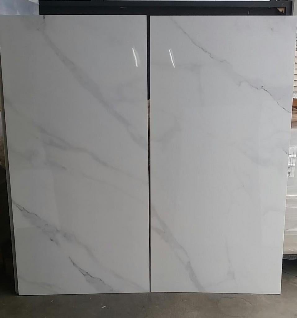 Marmerlook of Betonlook tegels glans en matt genoeg opvoraad, 60 cm of meer, Ophalen of Verzenden, Zo goed als nieuw, 10 m² of meer