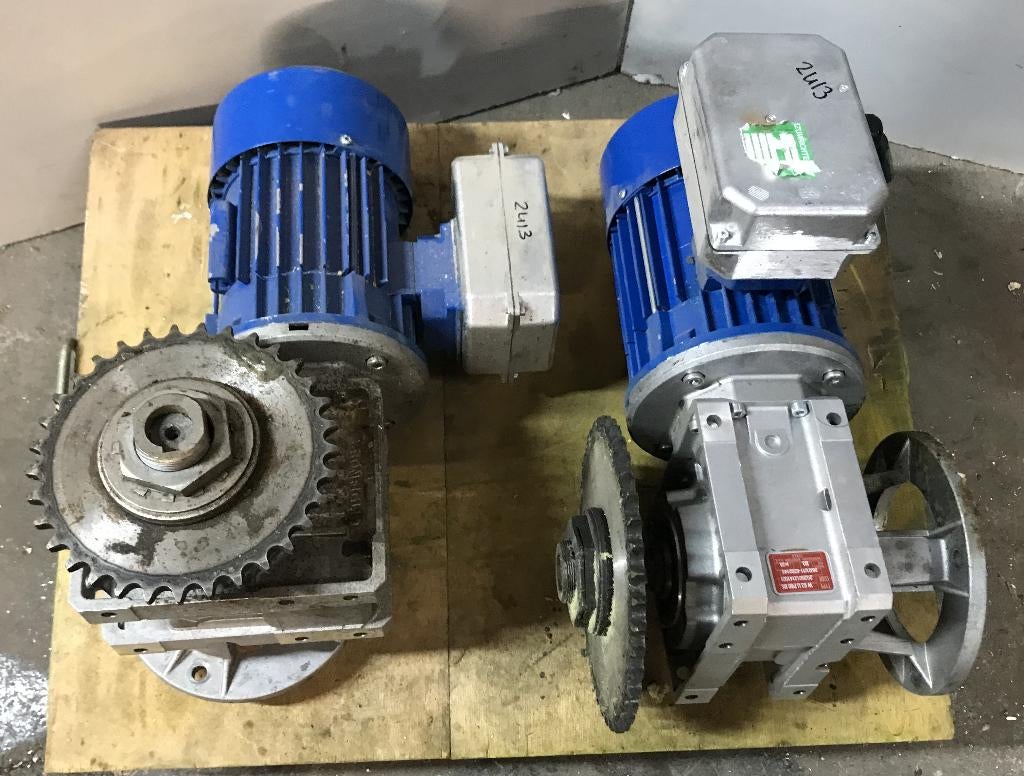 Elektromotor met vertragingskast, kettingwiel, W 6 3U P80 B5, Doe-het-zelf en Verbouw, Ophalen, Gebruikt, Elektromotor, 1400 tot 1800 rpm