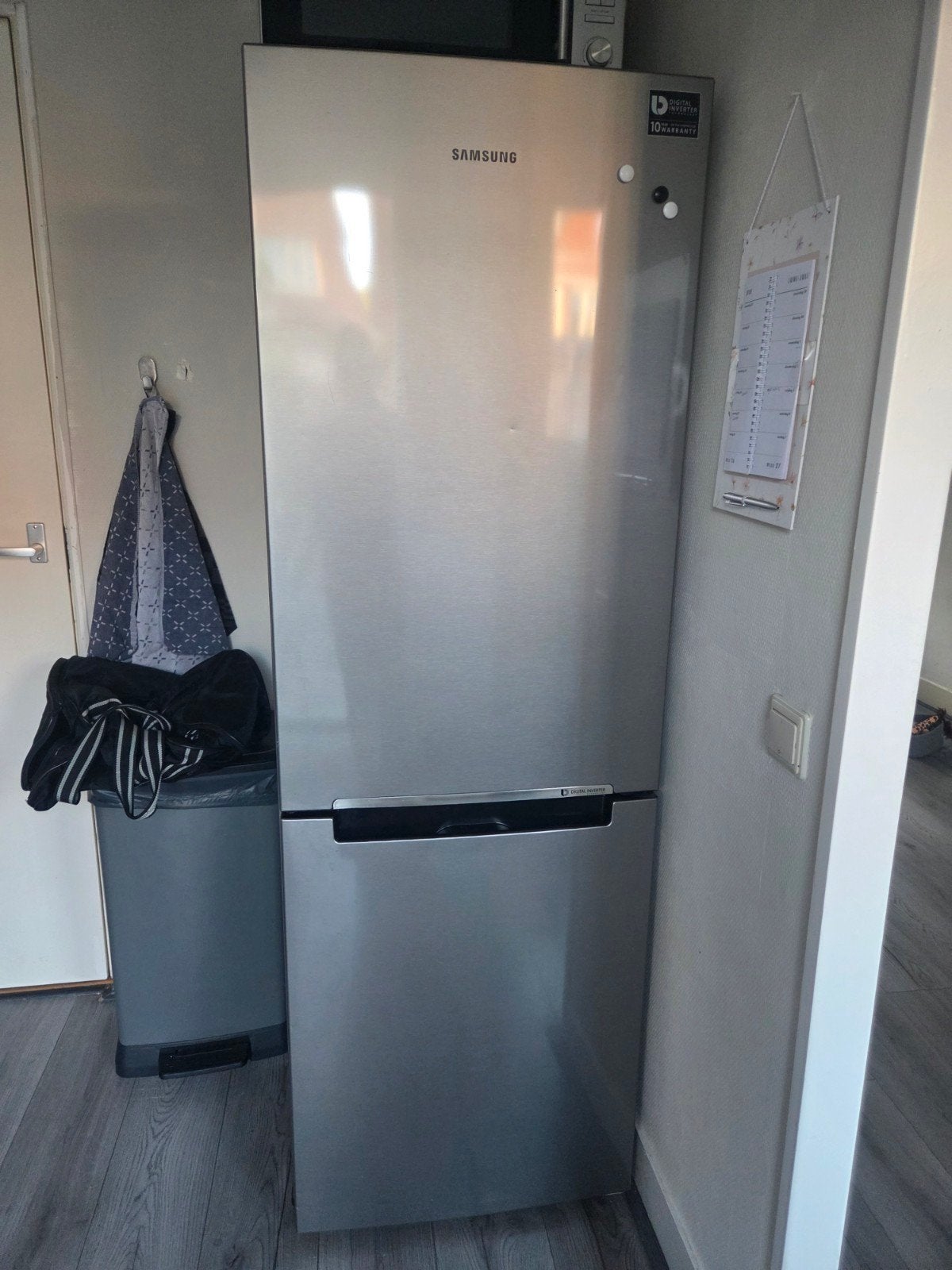 Samsung Koel-vriescombinatie - RVS/kleurig, Digital Inverter, Gebruikt, 200 liter of meer, 60 cm of meer, Met aparte vriezer