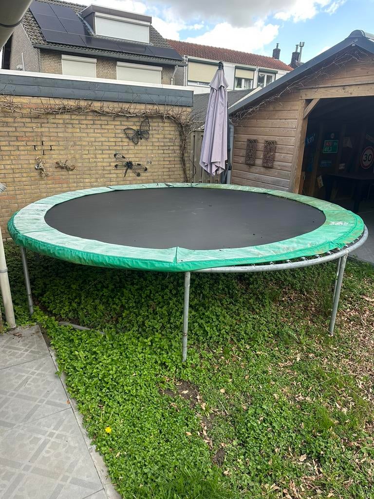 Trampoline 4 bij 4, Ophalen, Gebruikt