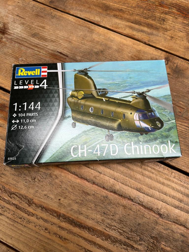 Revell - CH-47D Chinook, 1:72 tot 1:144, Nieuw, Ophalen of Verzenden, Revell