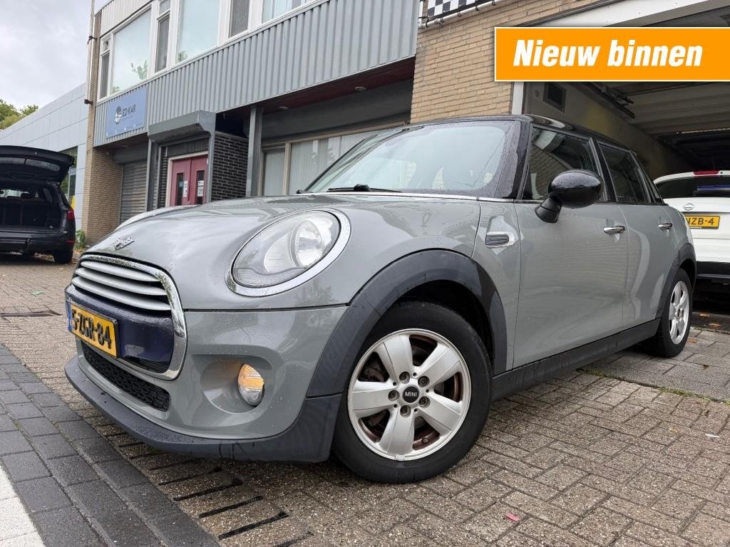 Mini COOPER 5-Deurs 1.5 Cooper 2DE EIG. CLIMA NAVI NAP APK 3, 136 pk, Gebruikt, Euro 6, 49 €/maand