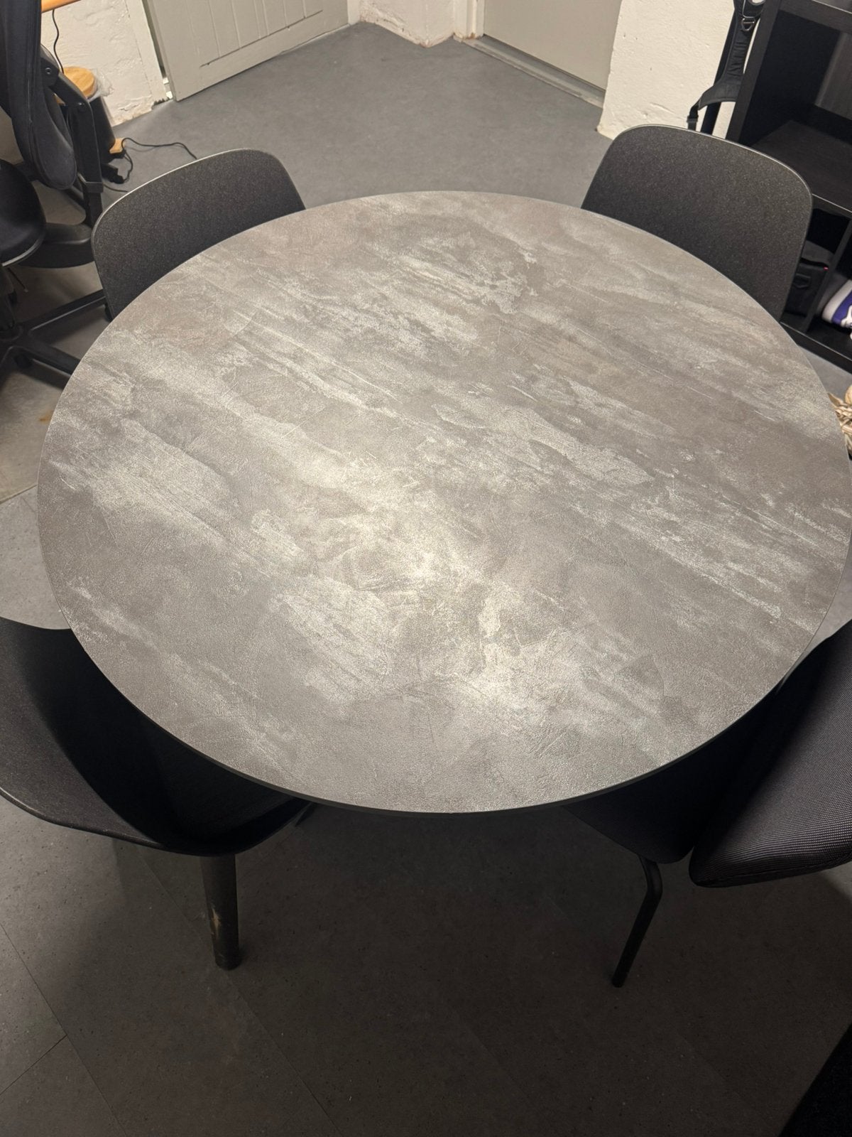 IKEA Tafel + 4 bijpassende stoelen, Ophalen, Gebruikt, 100 tot 150 cm, Rond