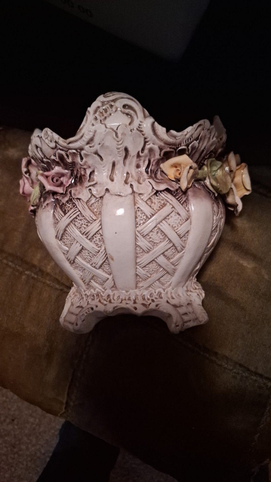 Decoratieve Keramische Bloempot met Rozen, Ophalen of Verzenden