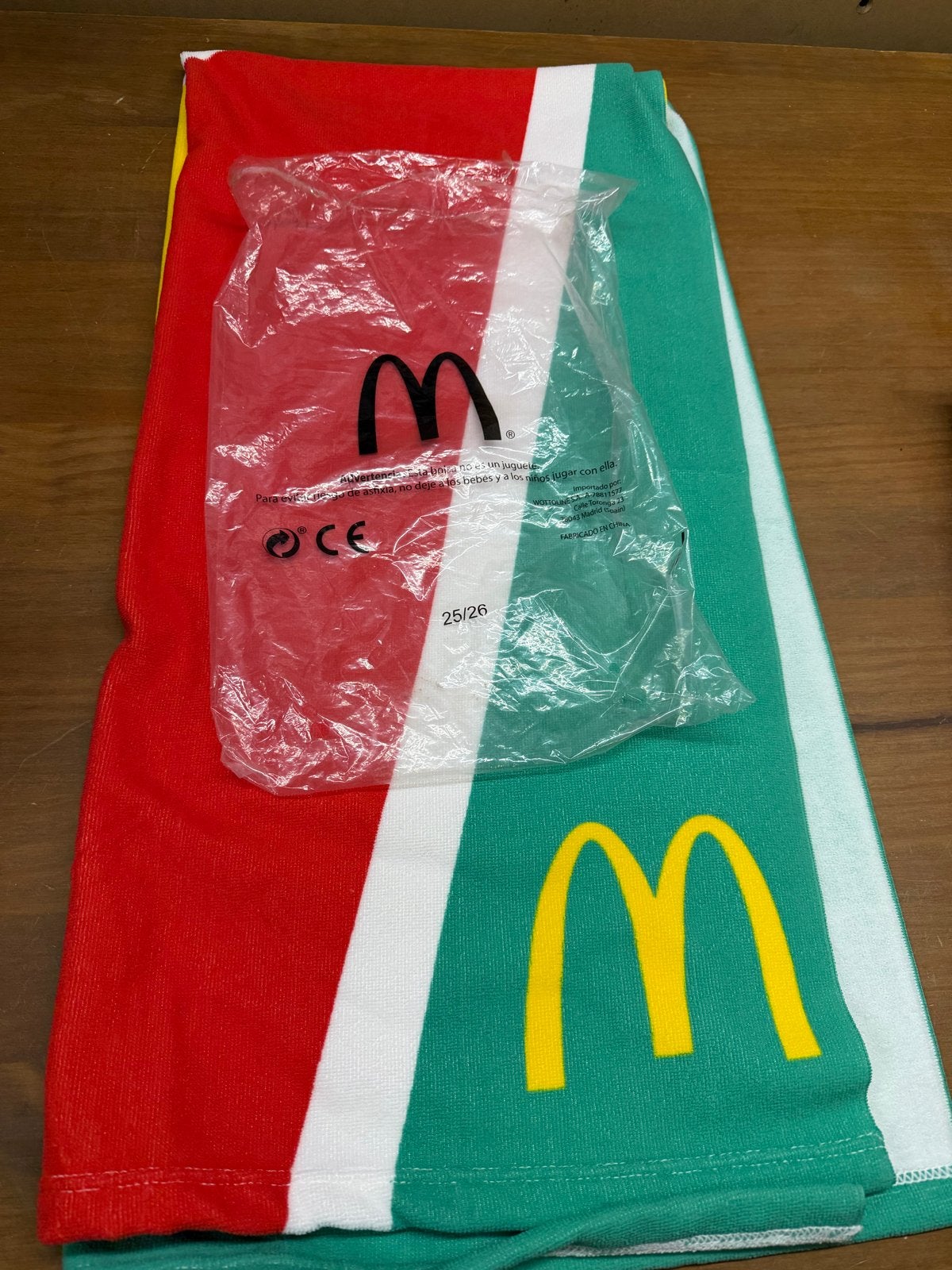 Strand handdoek McDonald’s, Ophalen of Verzenden, Nieuw, Gebruiksvoorwerp