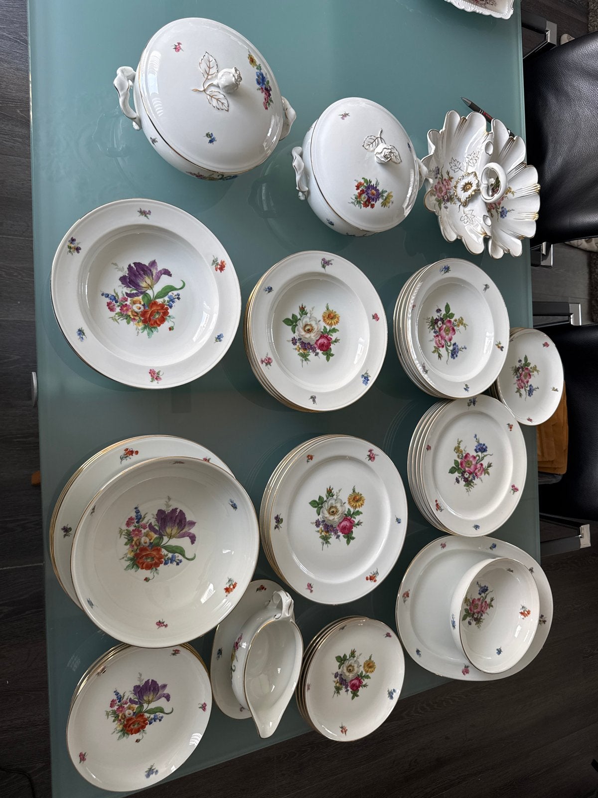 Gerold Porzellan Bavaria servies met bloemmotief, Ophalen