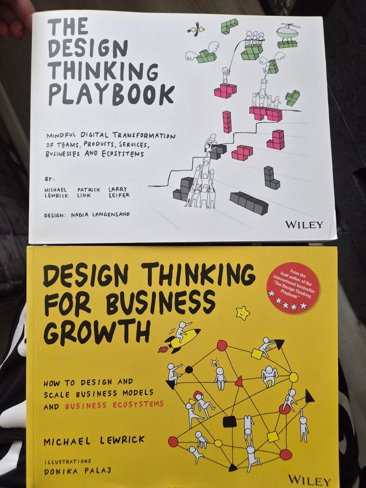 2 Design Thinking Boeken: The Playbook & Business Growth, Zo goed als nieuw, Michael Lewrick, Beta, HBO