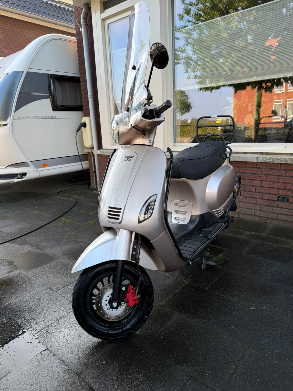 DJJD Cashmere scooter FULL OPTION!, Ophalen of Verzenden, Zo goed als nieuw, Benzine, 50 cc