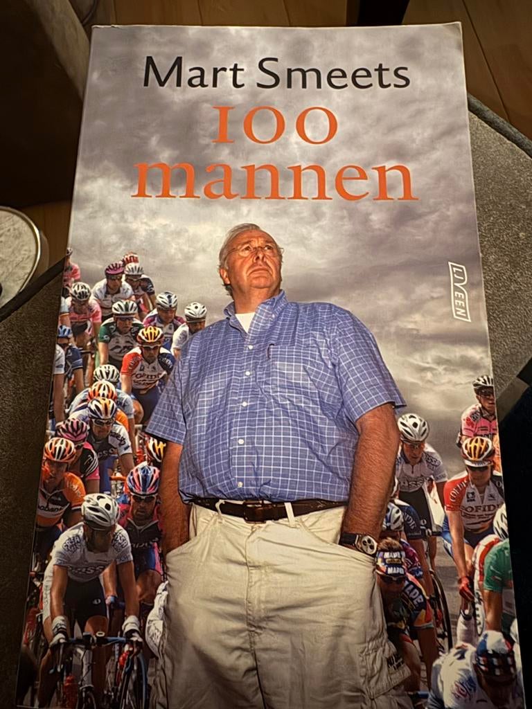 Mart Smeets - 100 mannen (Tour de France wielrennen, Boeken, Sportboeken, Gelezen, Lopen en Fietsen, Ophalen of Verzenden