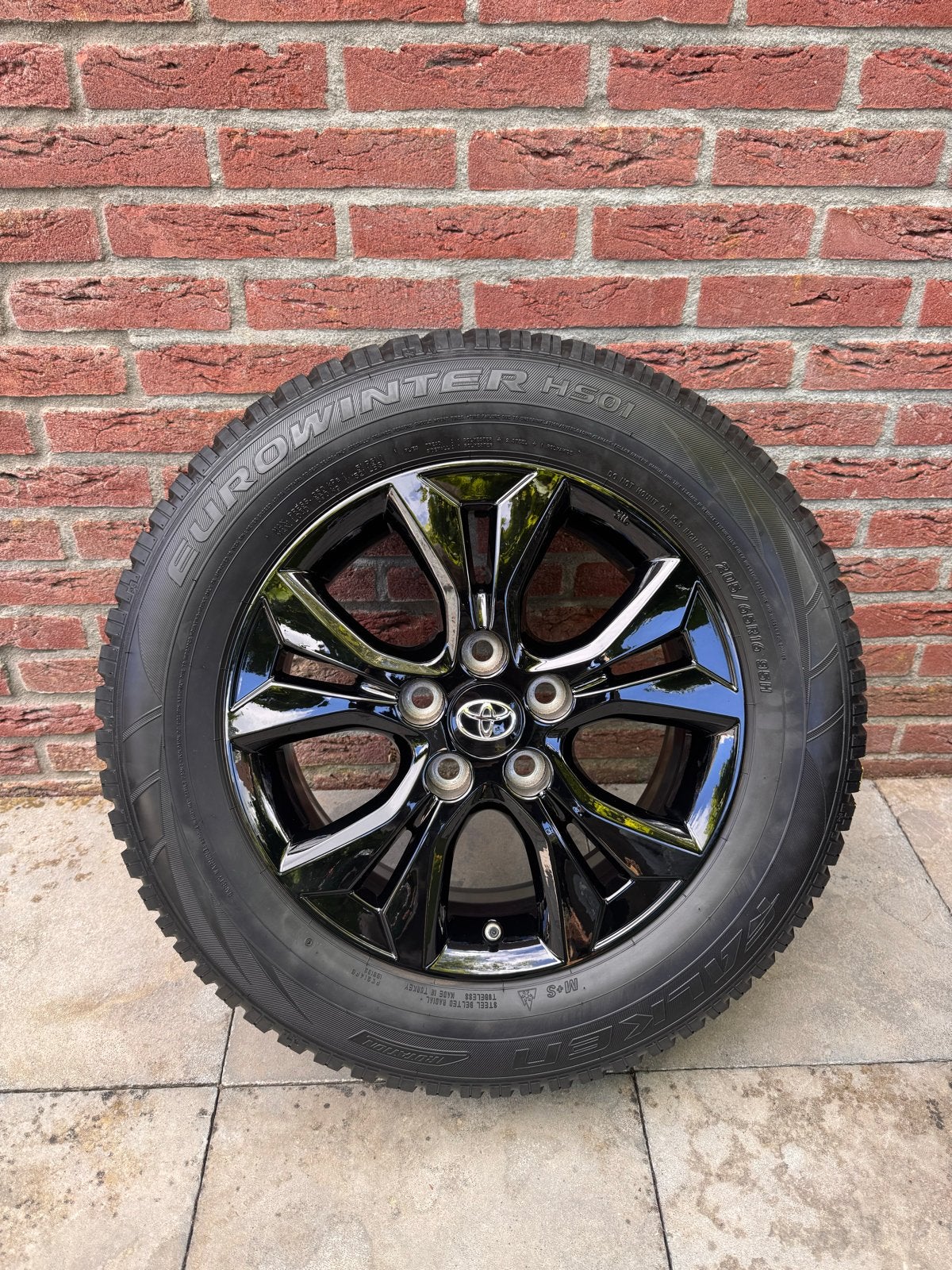 Winterbanden met nieuwe velgen voor Toyota Yaris Cross, Auto-onderdelen, Banden en Velgen, Ophalen, 16 inch, Banden en Velgen