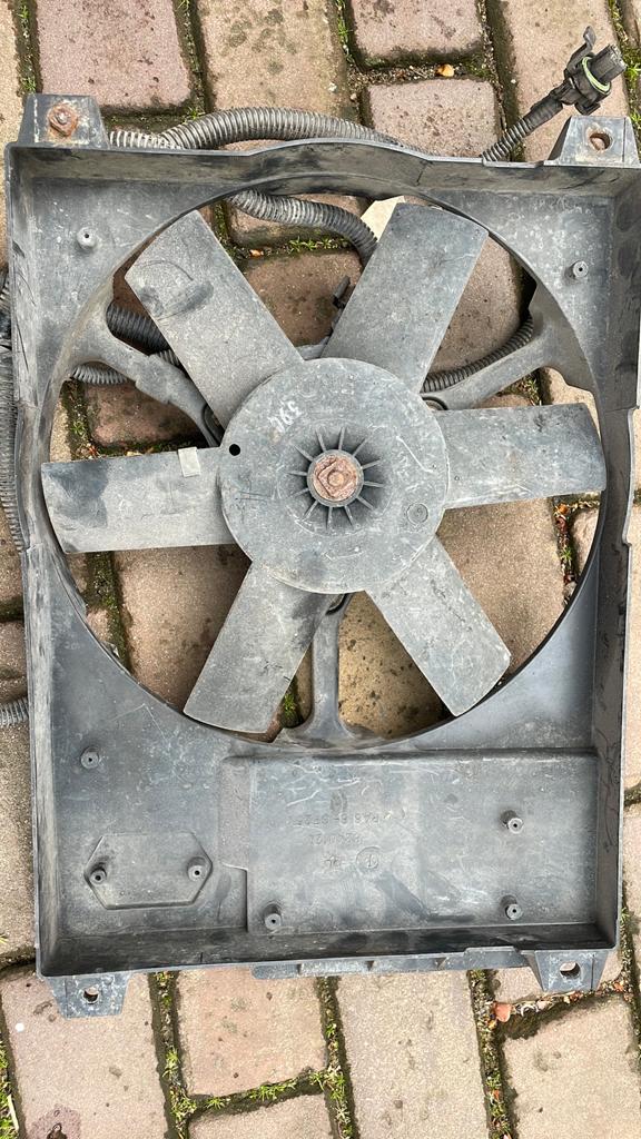 2 ventilatoren, waarvan 1 nagenoeg nieuw, Ophalen of Verzenden, Gebruikt