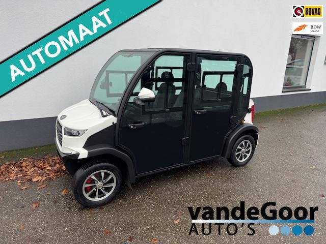 Italcar L4S '21, 5-drs, trekhaak, electrisch, BTW-auto !, Auto's, Overige Auto's, Automaat, Dealer onderhouden, Stof, Gebruikt