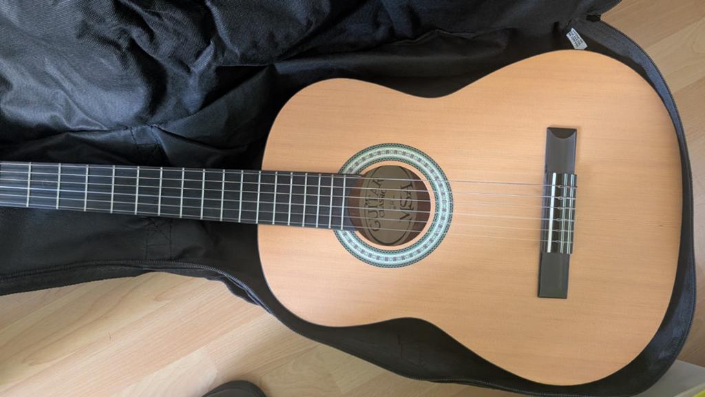 Gitaar maar een paar keer gebruikt, Ophalen, Zo goed als nieuw, Klassieke of Spaanse gitaar