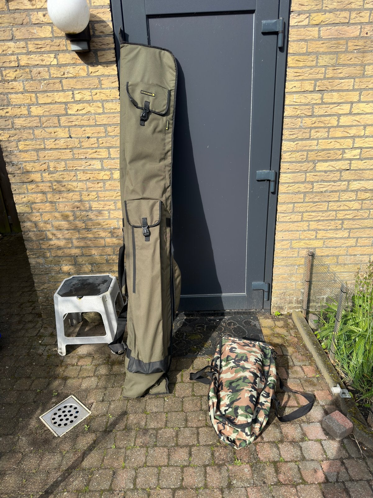 Spro karperset / karperhengels (360cm) + voerboot, Ophalen, Zo goed als nieuw, Complete hengel