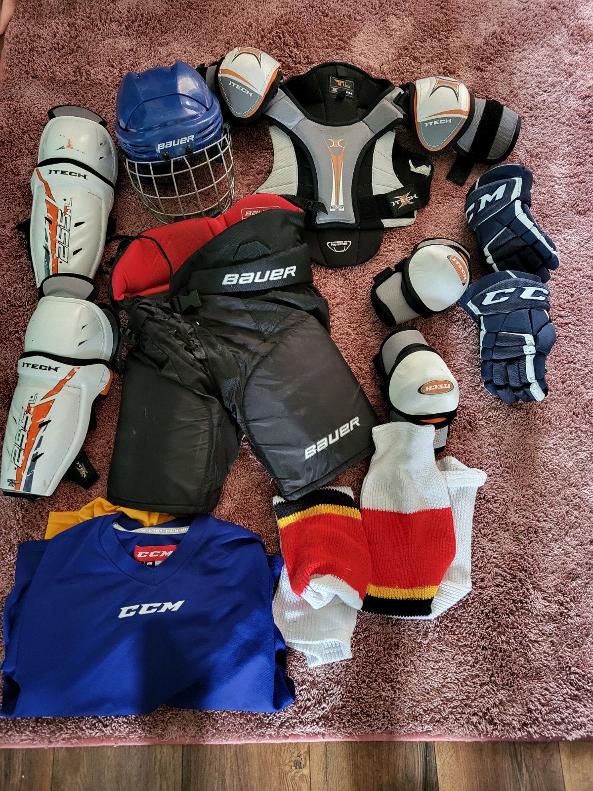 Complete ijshockeyuitrusting voor jeugd (JR M), Sport en Fitness, IJshockey, Ophalen, Gebruikt, Bescherming