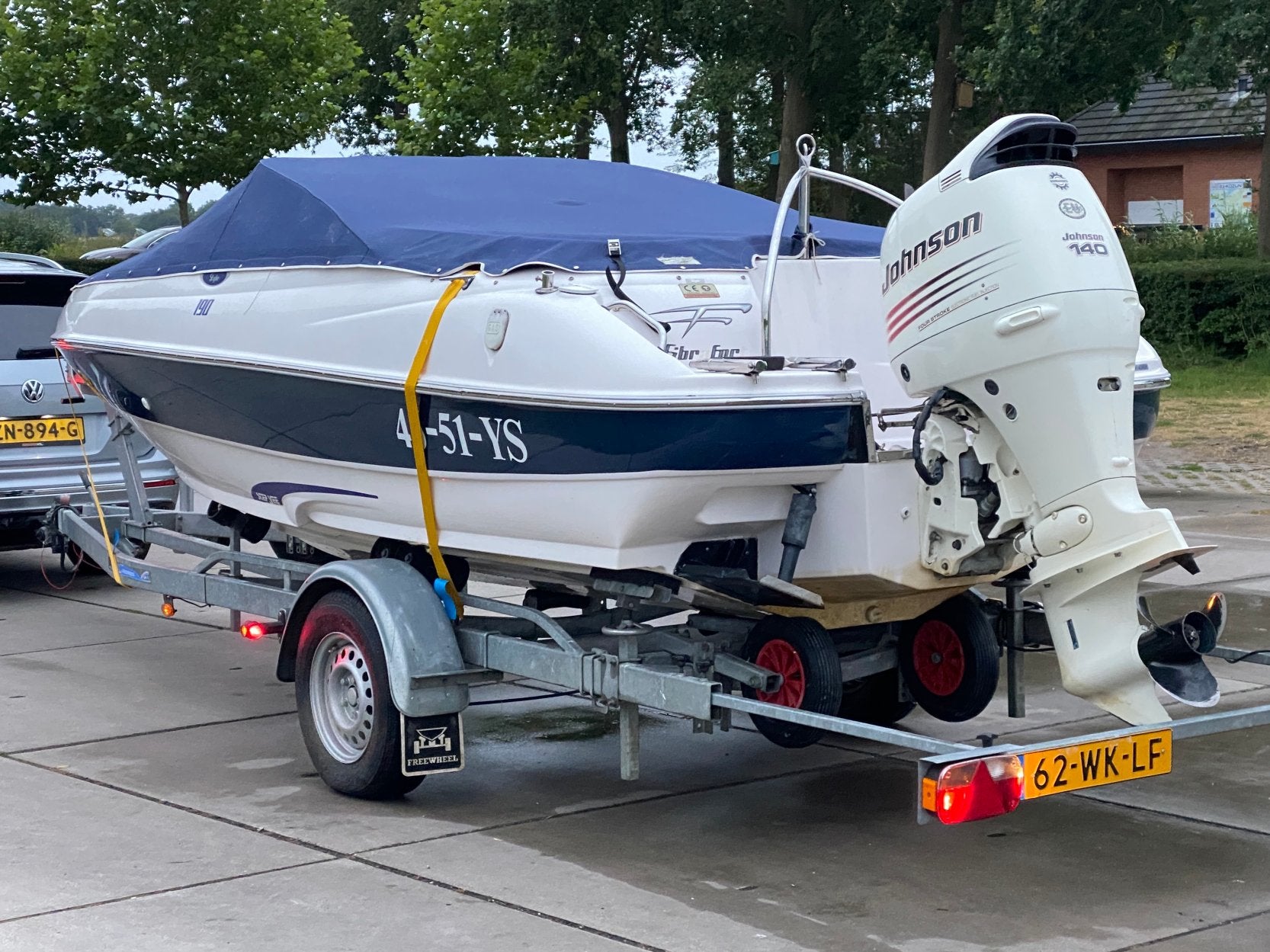 Style 190 Bowrider 2011 + 140 PK 4 Takt Bbm Incl. Trailer!, Viertaktmotor, Ophalen of Verzenden, Zo goed als nieuw, 120 tot 200 pk