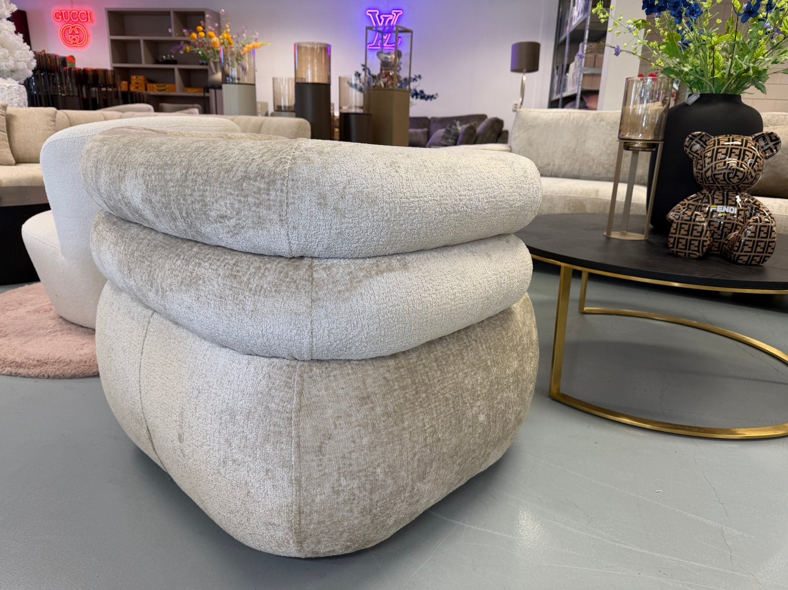 Luxe Velvet Teddy Draaifauteuil June NIEUW - Beige Sand NEW, Huis en Inrichting, Fauteuils, Info@oosterbaanwonen.nl, Venus 31 8448CE Heerenveen