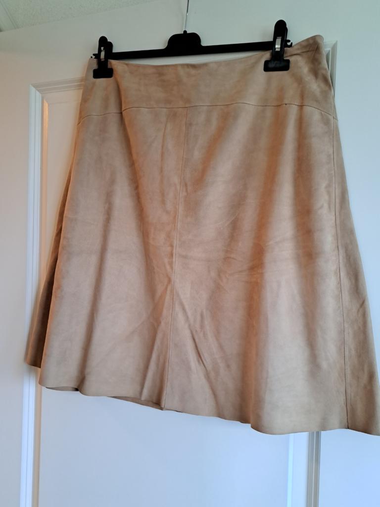 DAMES SUÈDE ROK MAAT 40 MERK ARMA ZGAN, Kleding | Dames, Ophalen of Verzenden, Zo goed als nieuw, Maat 38/40 (M), Beige