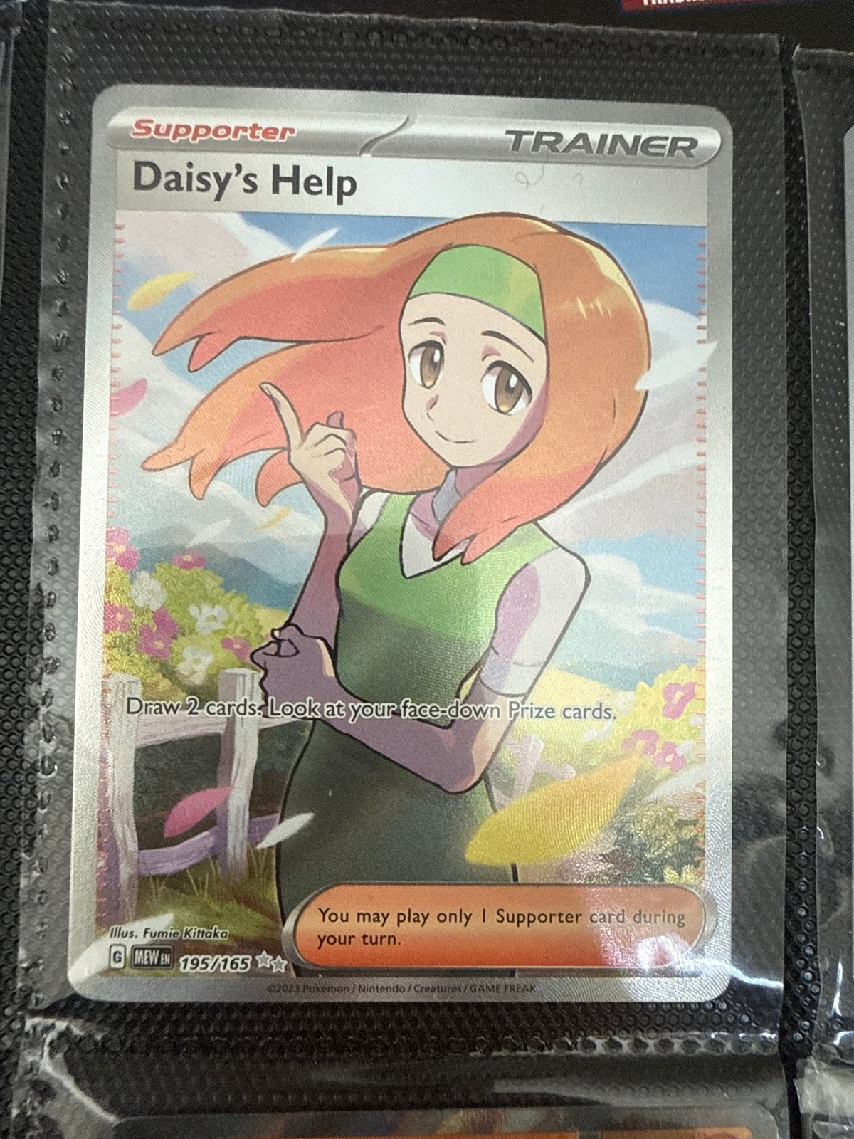 Pokémon TCG: Daisy's Help Supporter Trainer Kaart 195/165, Ophalen of Verzenden, Zo goed als nieuw, Losse kaart