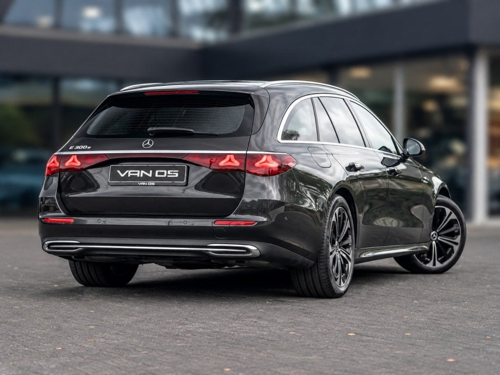 Mercedes-Benz E-Klasse Estate E 300e T Avantgarde | Trekhaak, Automaat, Gebruikt, 4 cilinders, 2255 kg