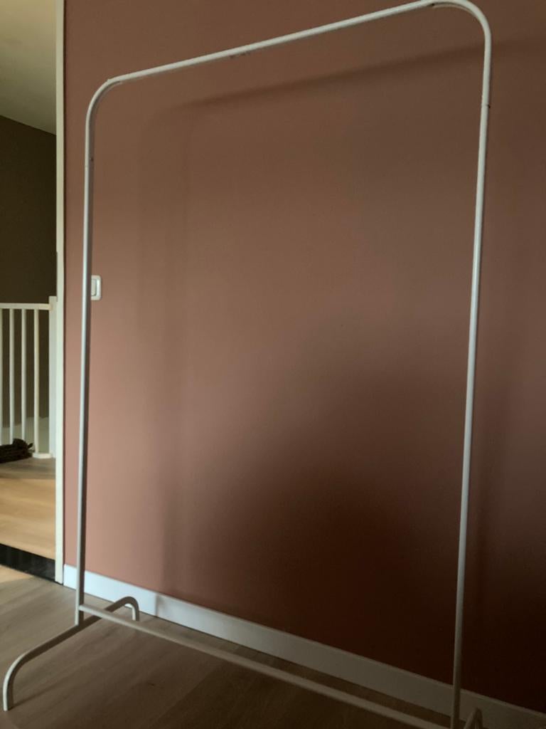 Kledingrek ikea wit gratis, Kleding | Dames, Kledingrekken, Ophalen, Gebruikt