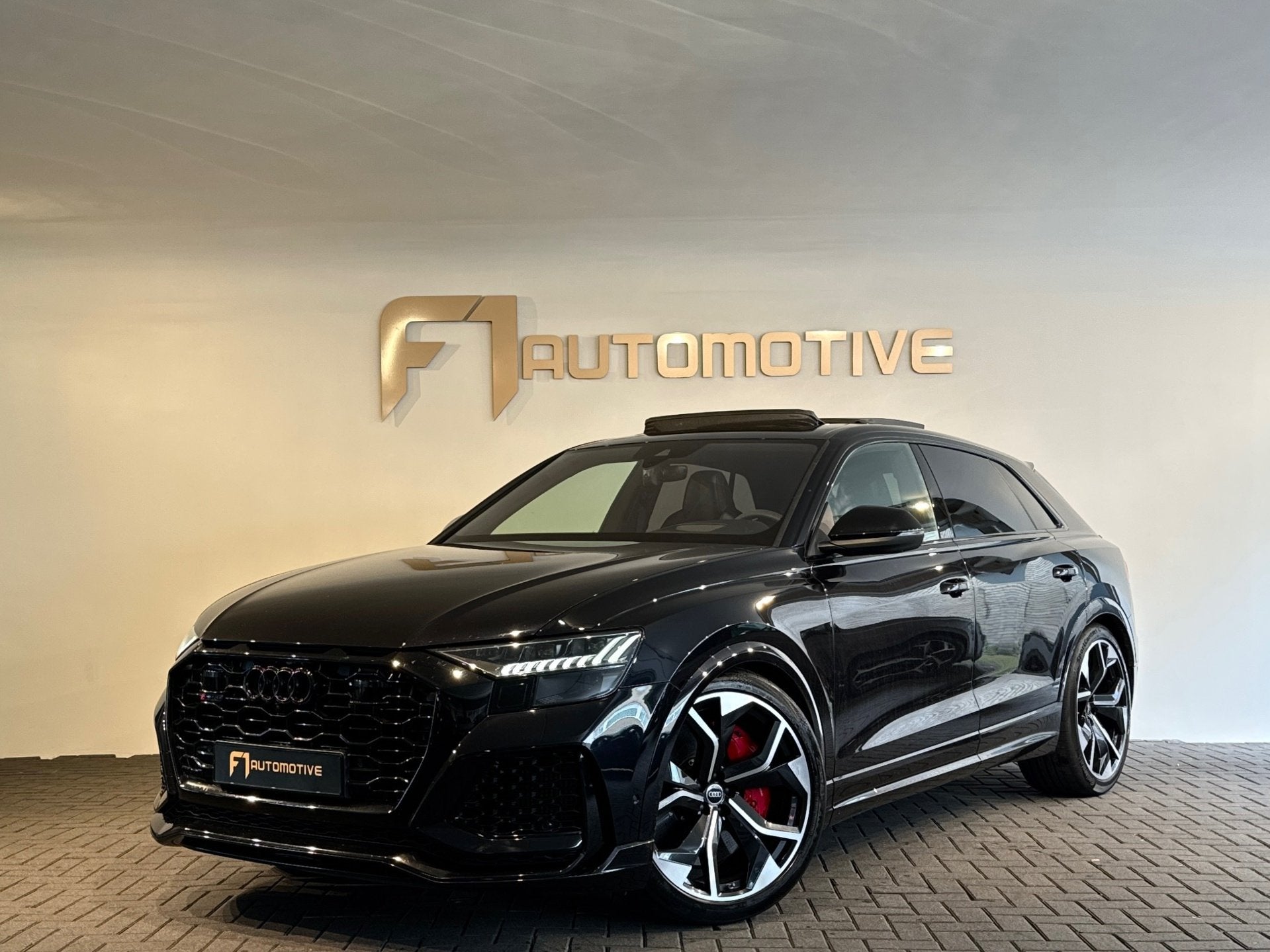 Audi RSQ8 4.0 TFSI quattro Pano|Ceramic|HuD|B&O|Trekh|Massag, Auto's, Gebruikt, 600 pk, Zwart, Leder