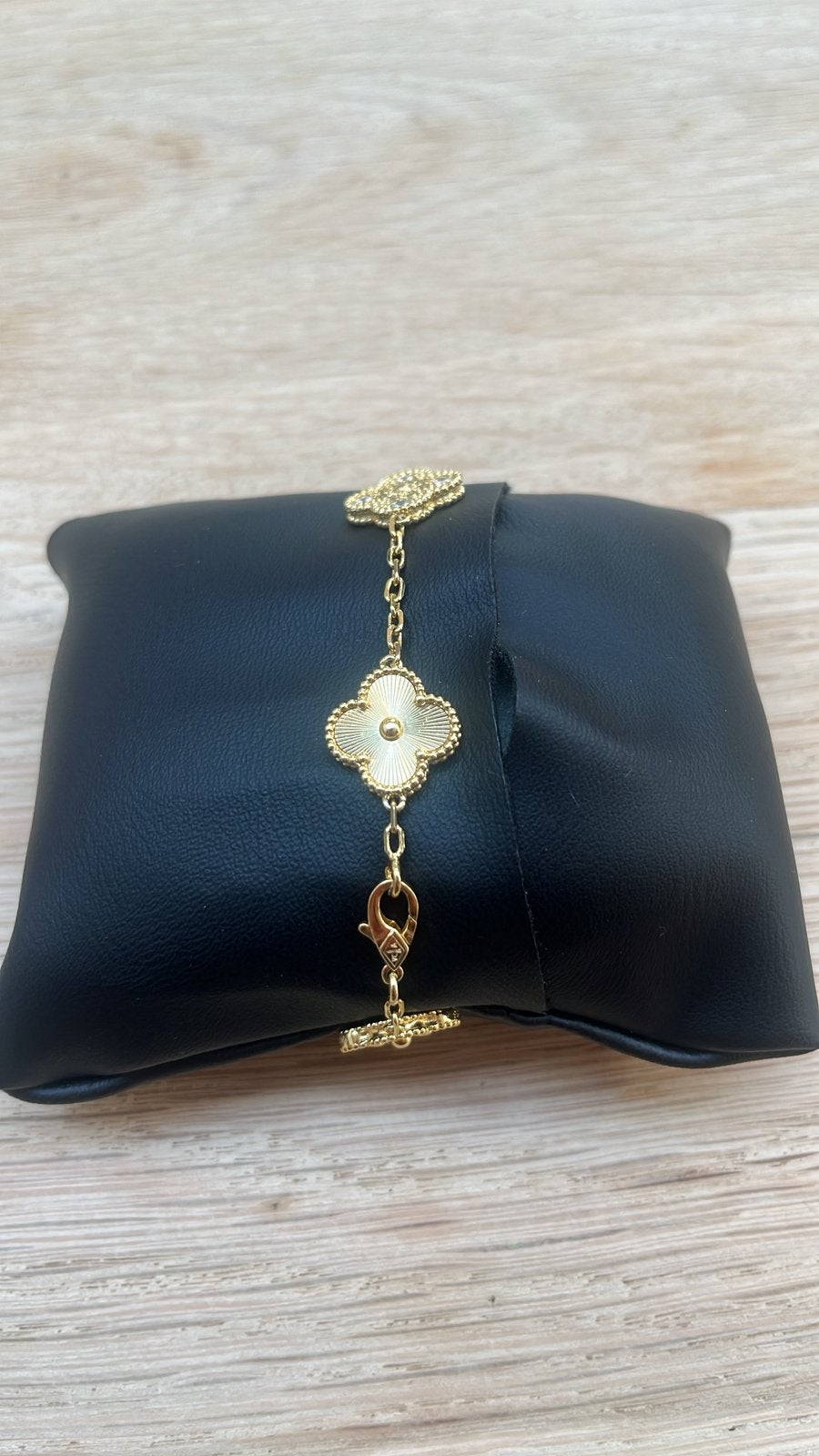 Van cleef armband, Ophalen of Verzenden, Zo goed als nieuw, Zilver, Overige materialen