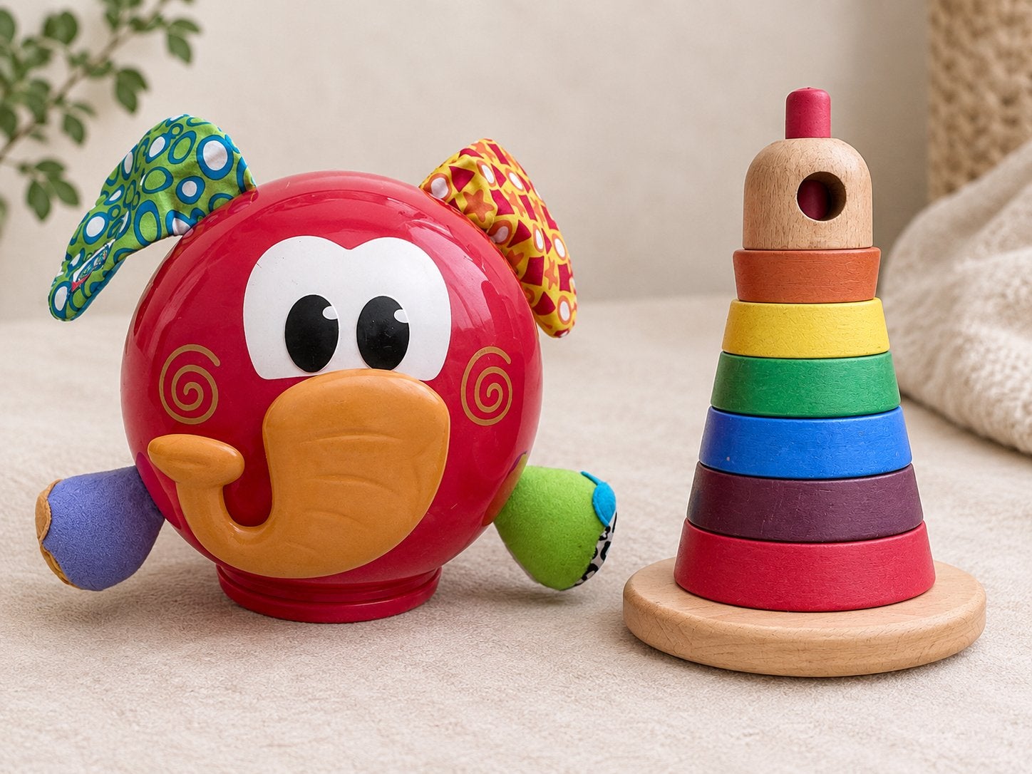 Educatief Speelgoed: IKEA Stapeltoren + Playgro Vormenstoof, Ophalen of Verzenden, Zo goed als nieuw, 6 maanden tot 2 jaar