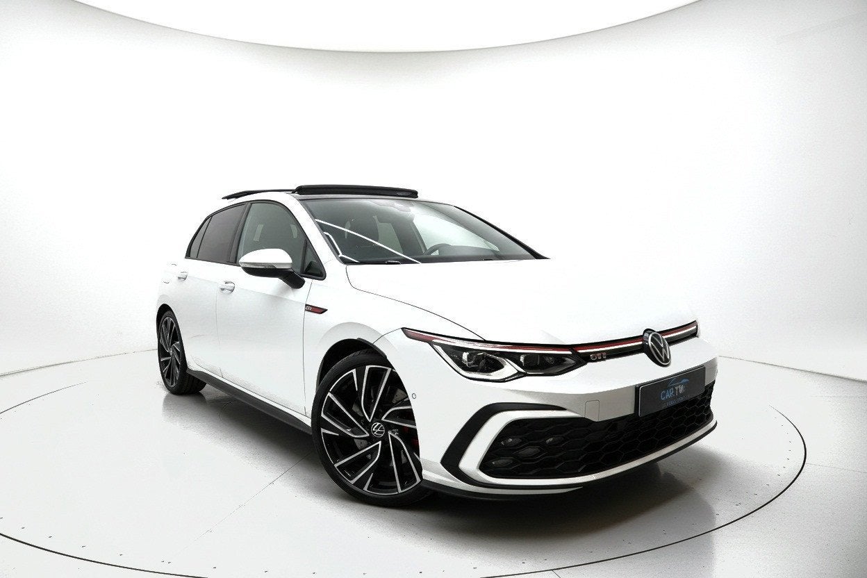 Volkswagen Golf 8 2.0 TSI GTI PANO VIRTUAL IQ SFEER HEAP UP, 730 kg, 4 cilinders, 1984 cc, Wit