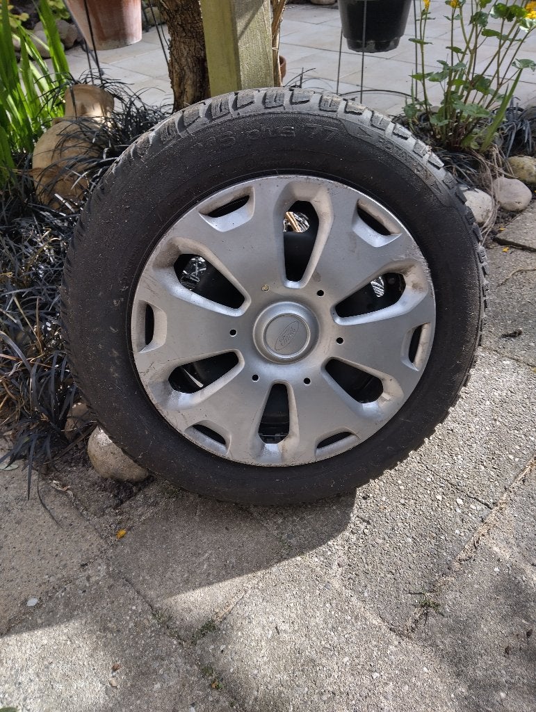 winterbanden te koop  Ford Fiesta, Ophalen, Gebruikt, 15 inch, Winterbanden