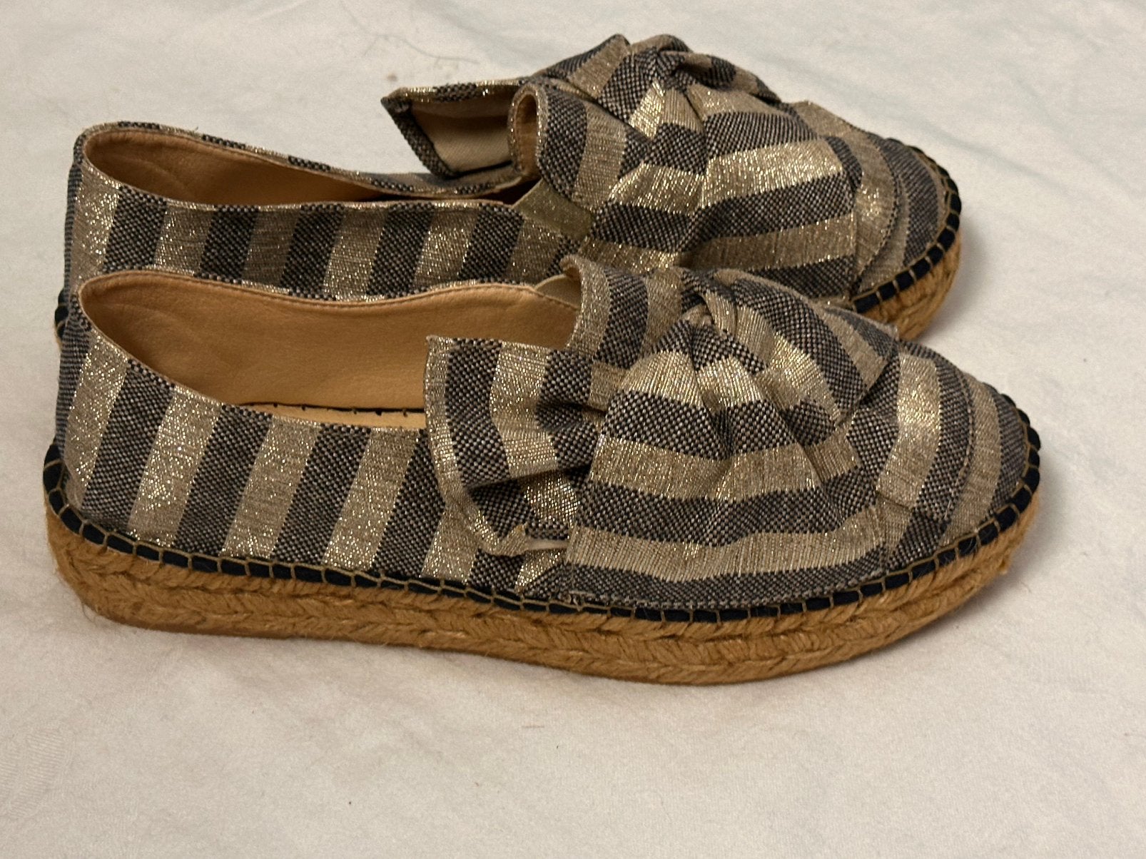 Intrend ( Max Mara) espadrilles maat 41 ( valt als 40) Nieuw, Verzenden, Nieuw, Espadrilles of Moccasins, Grijs