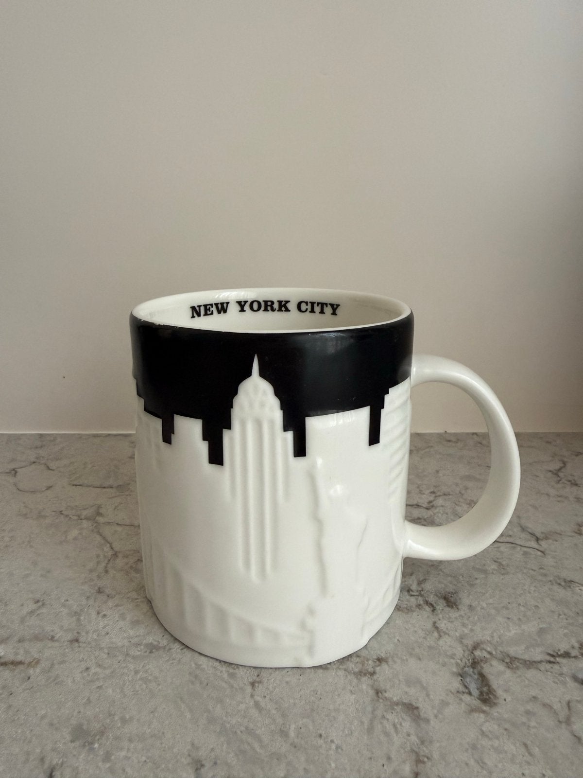 Starbucks New York City Mok - Zwart/wit, Huis en Inrichting, Keuken | Servies, Ophalen, Gebruikt, Keramiek, Mok