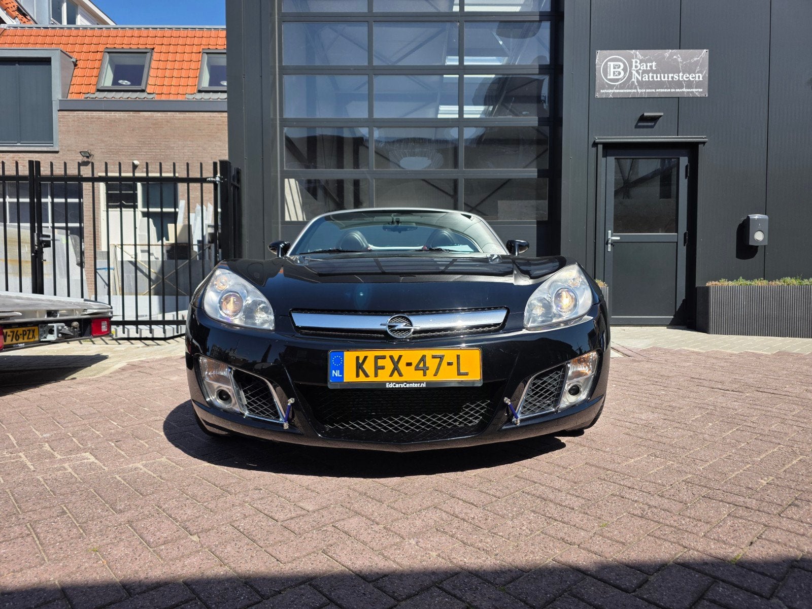 Opel GT 2.0 Turbo 2008 Zwart 82800km, Auto's, 1998 cc, Achterwielaandrijving, 264 pk, 4 cilinders