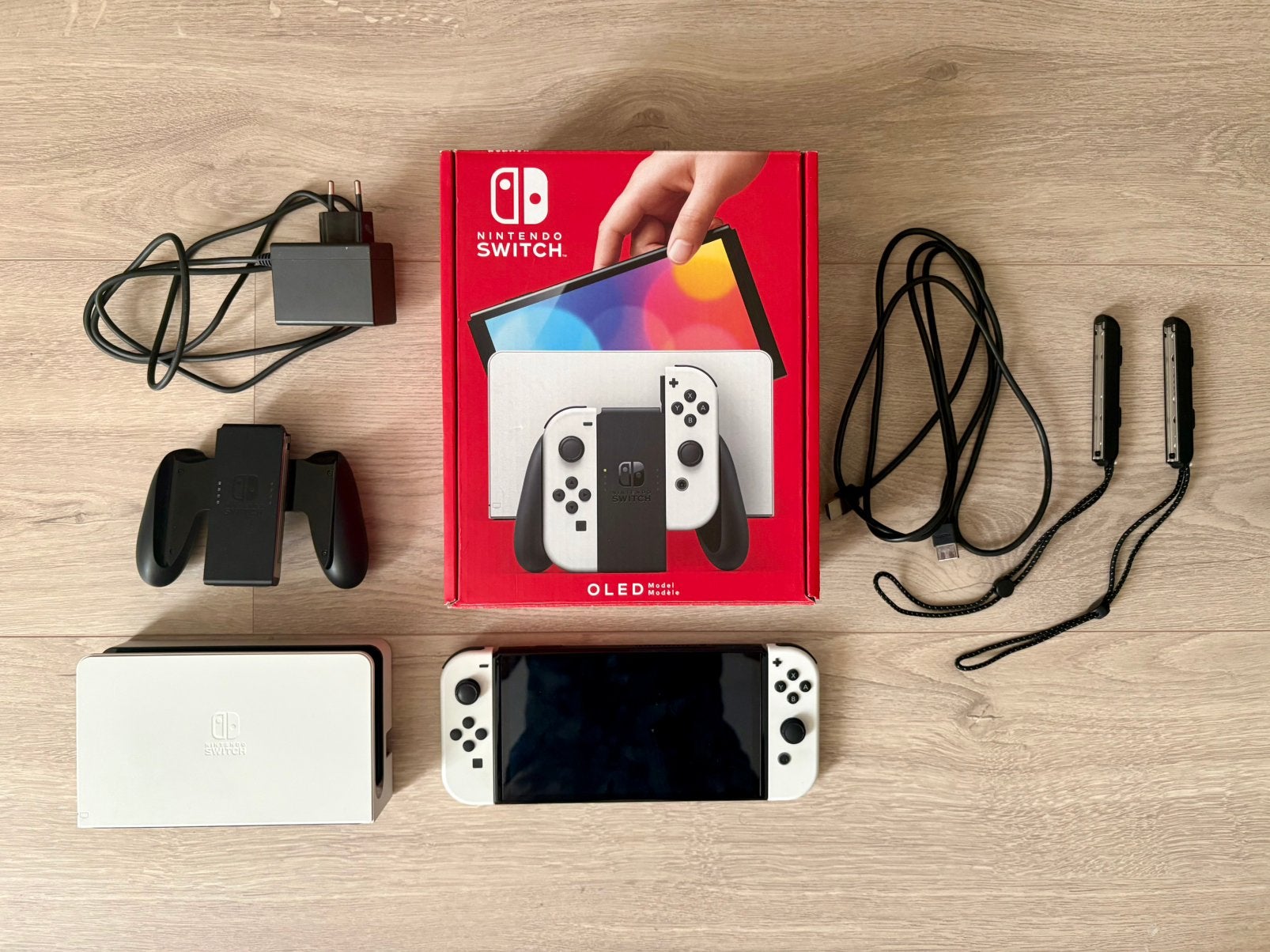 Nintendo Switch OLED Wit - In nette staat, Spelcomputers en Games, Ophalen of Verzenden, Zo goed als nieuw, Met 1 controller, Switch OLED