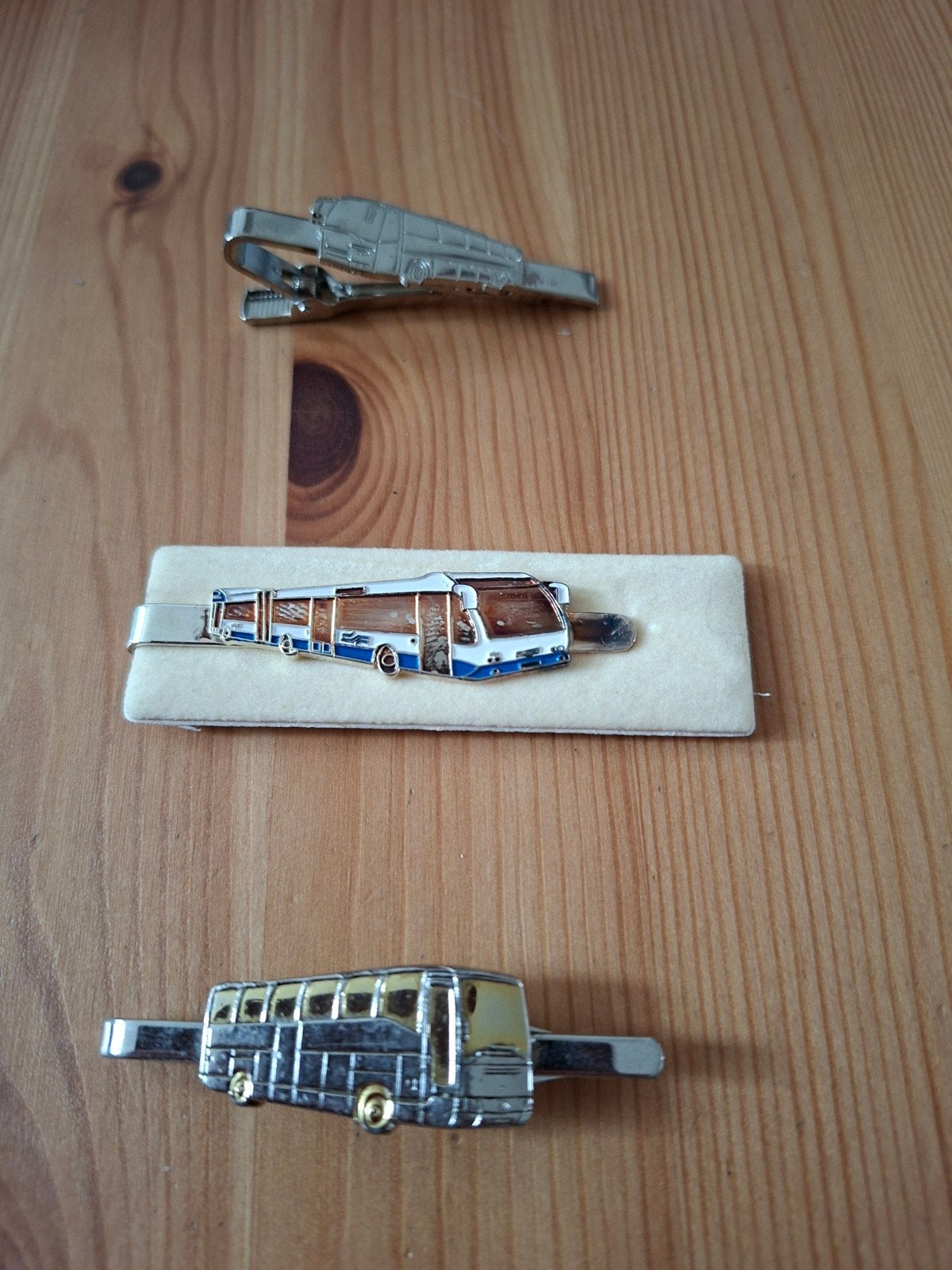 Te koop 3 Bus dasspelden, Ophalen of Verzenden