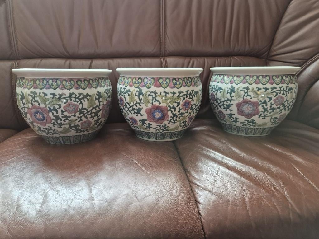 3 porseleinen bloempotten, Tuin en Terras, Bloempotten, Ophalen, Rond, Binnen, Zo goed als nieuw
