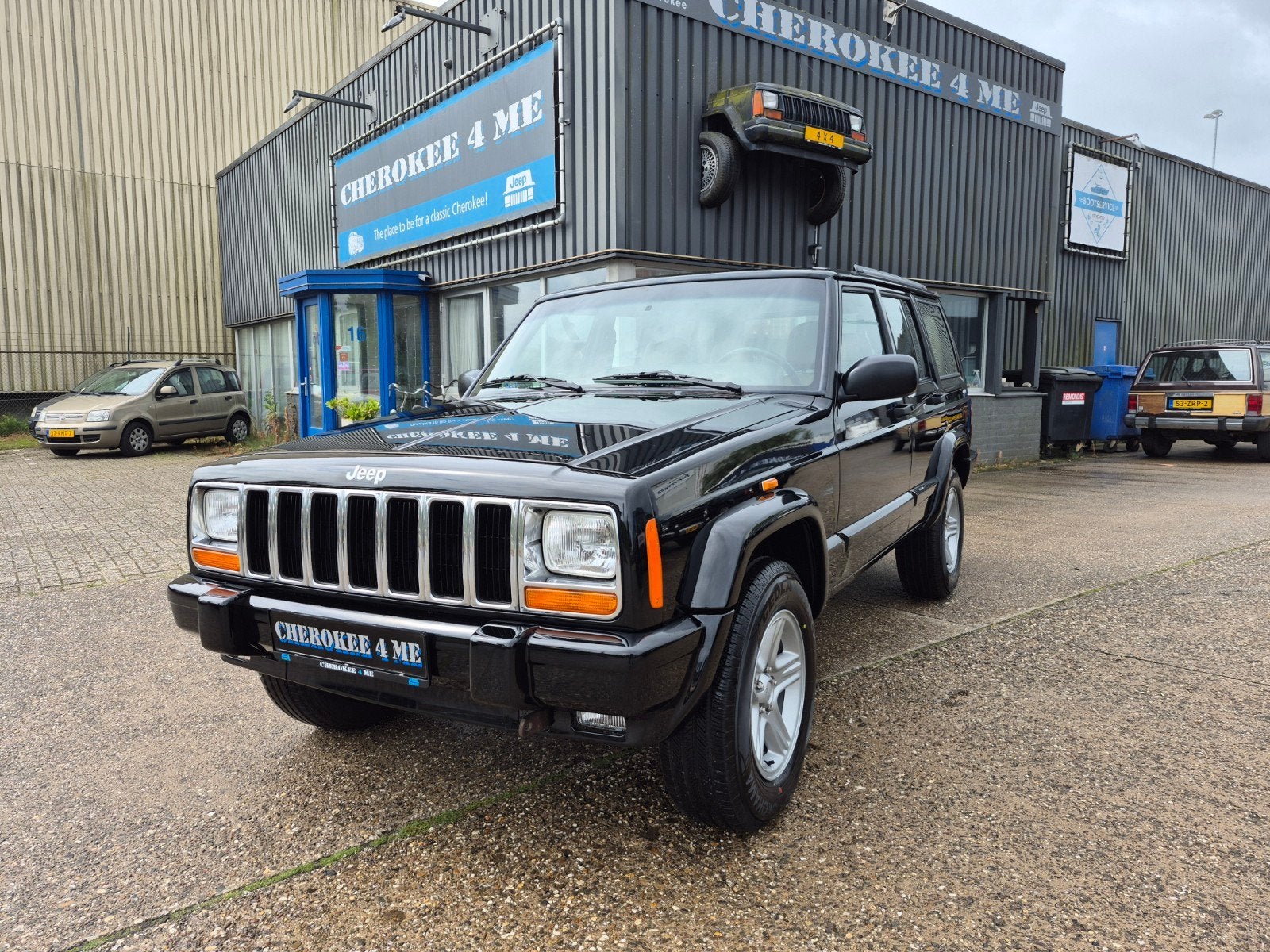 Jeep Cherokee BLACK BAUTY 4.0 I AUT 4WD 1999 Zwart, Auto's, Jeep, Bedrijf, Cherokee, Benzine, SUV of Terreinwagen, Automaat, Geïmporteerd