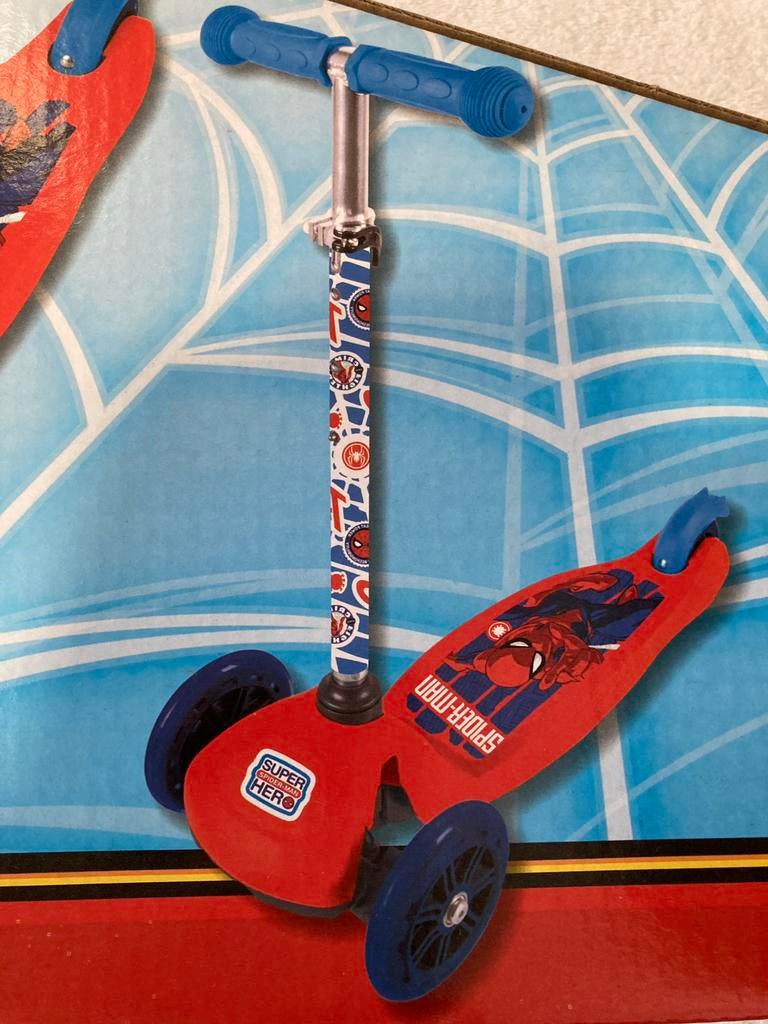 Spider-Man marvel kinderstep -nieuw step 3 wielen, Ophalen of Verzenden, Zo goed als nieuw