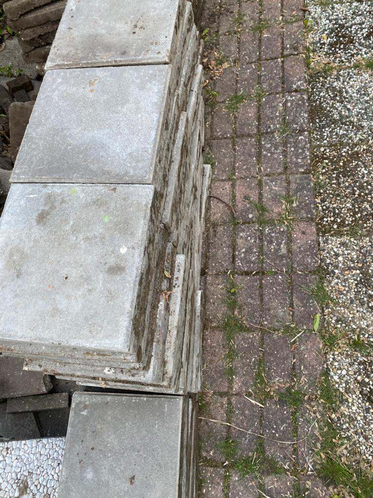 Gratis tegels, Tuin en Terras, Ophalen, Gebruikt, Beton, Terrastegels