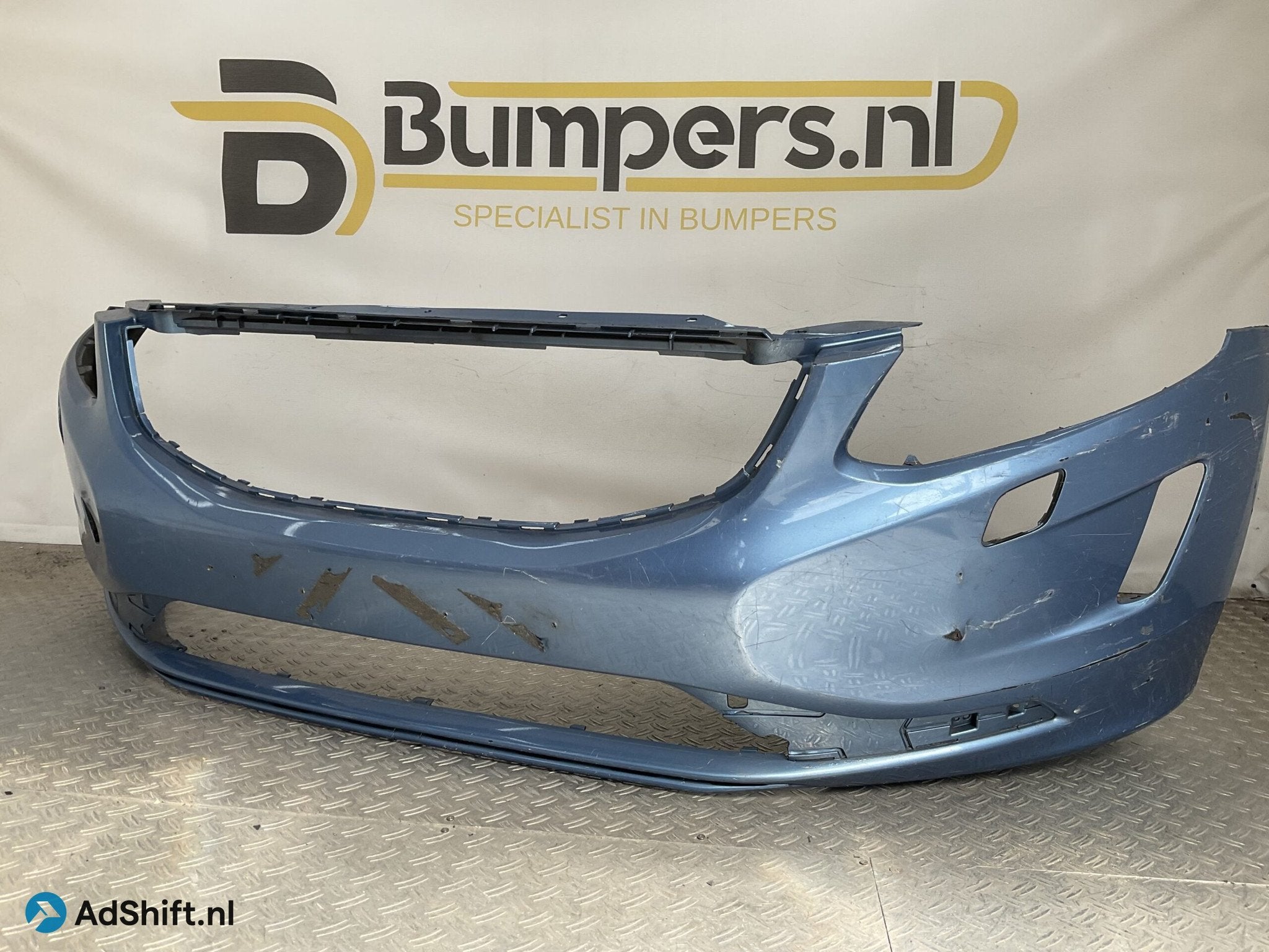 Bumper Volvo XC60 2014 31323765 Voorbumper E5-22614, Bumper
