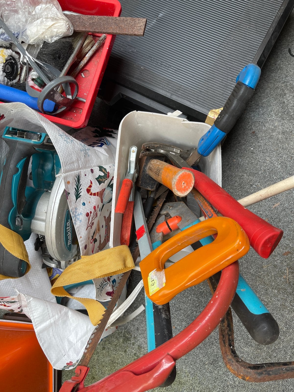 Diverse gereedschap en huis spullen wegends  verhuizing, Doe-het-zelf en Verbouw, Ophalen of Verzenden, Gebruikt, Overige typen