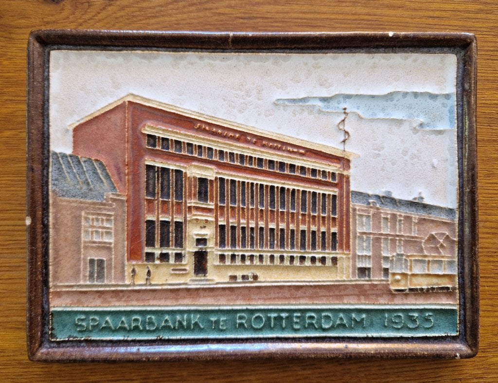 Cloisonné tegel Porceleyne Fles -SPAARBANK te ROTTERDAM 1935, Ophalen of Verzenden