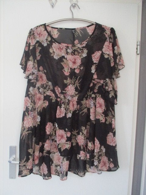 Leuke doorschijnende tuniek maat 52, Kleding | Dames, Grote Maten, Ophalen of Verzenden, Zo goed als nieuw, Shein, Blouse of Tuniek