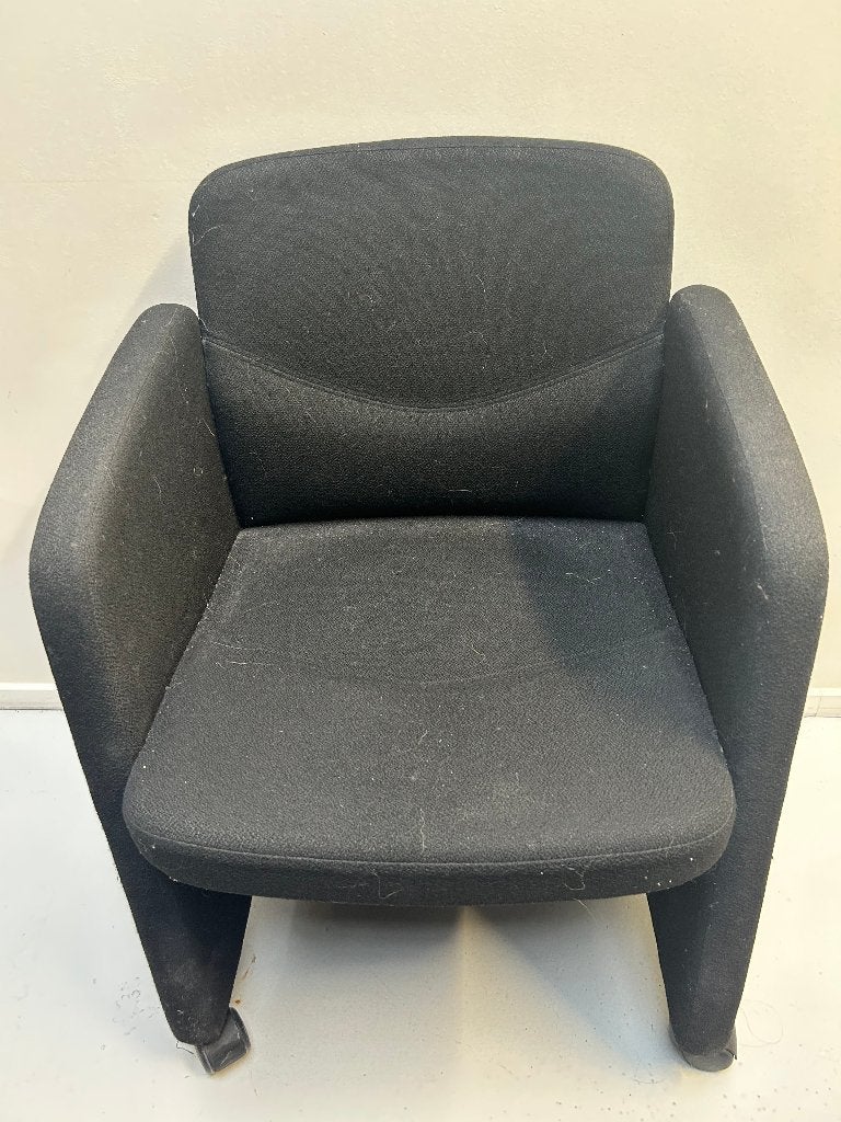 Zwarte vergaderstoelen armleuningen op wieltjes - 6 stuks, Huis en Inrichting, Ophalen, Gebruikt, Zwart, Kunststof