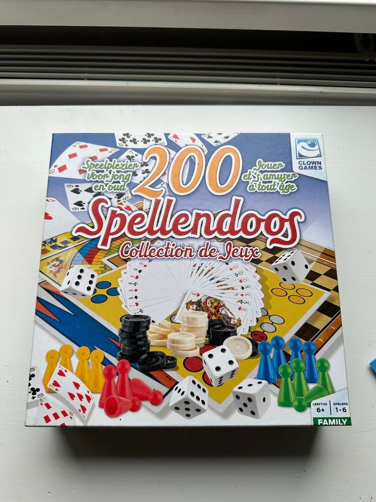 200 Spellendoos - Clown Games - Familie Spelplezier, Een of twee spelers, Ophalen of Verzenden, Zo goed als nieuw