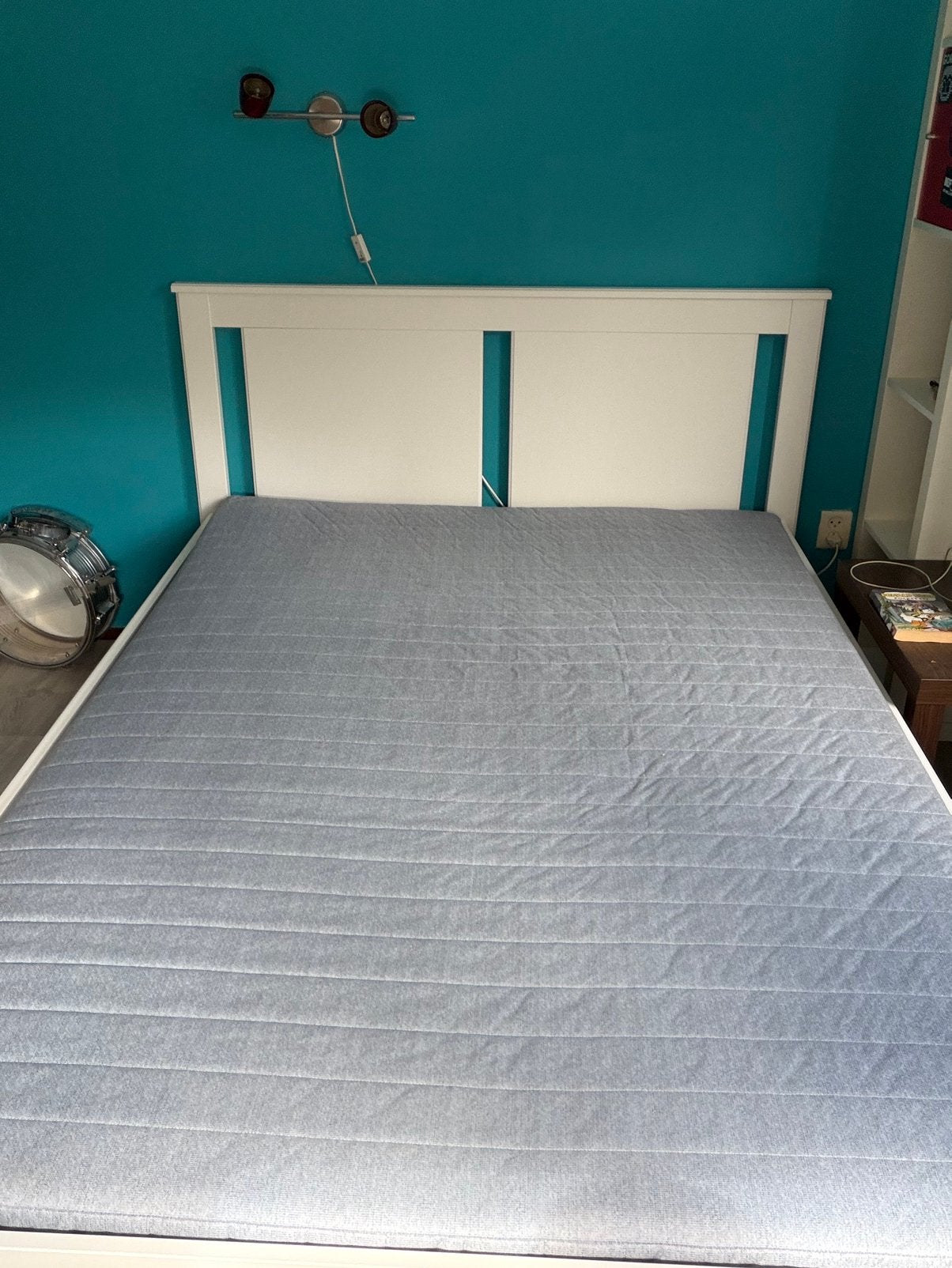 Twee persoonsbed met matras, Ophalen, Wit, Tweepersoons, 140 cm